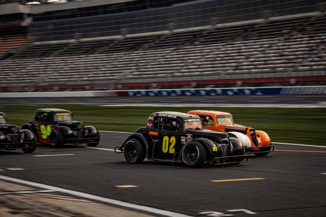 Zachary racing his No. 02 Legend Car in a pack